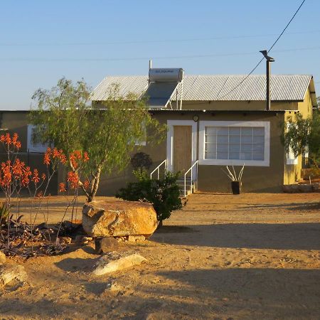 Villa Aloe Rock House à Aus Extérieur photo